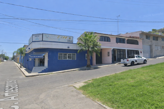 Renta de local en San Pedrito Peñuelas Queretaro - KIARA Bienes Raices